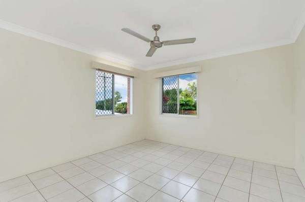 26 Duignan St, Whitfield - Thumbnail 8