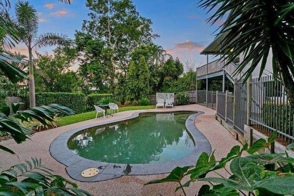 48 Flecker St, Whitfield - Thumbnail 3