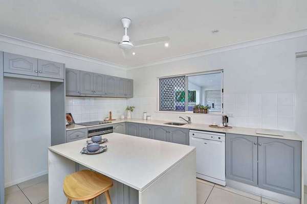 1/102 Collins Ave, Edge Hill - Thumbnail 5