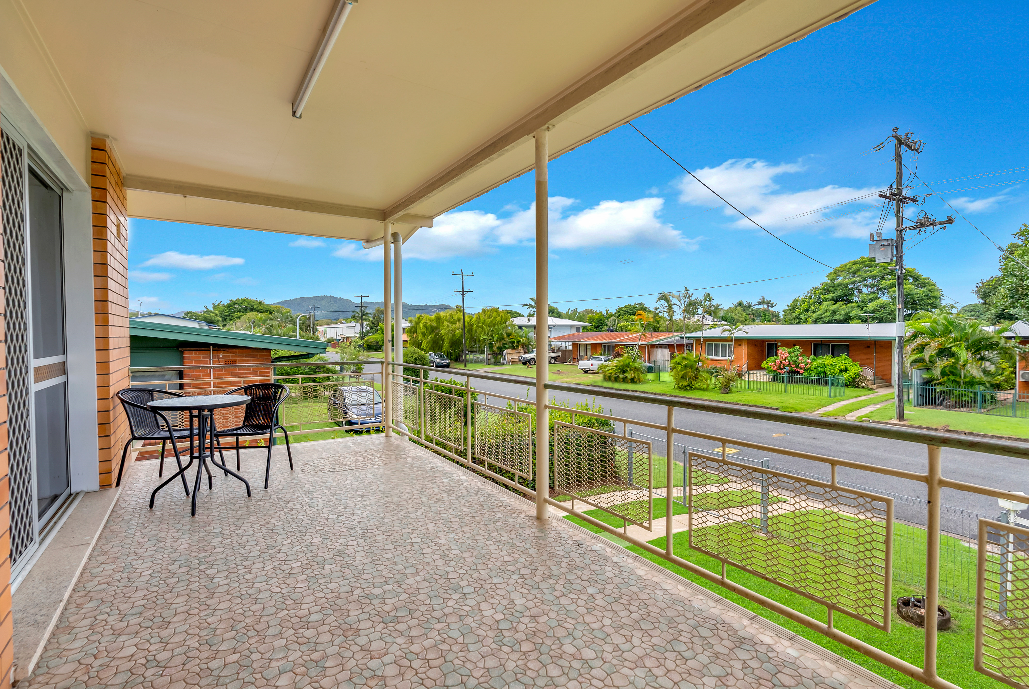 41 Curtin Street, Westcourt - Thumbnail 3