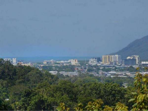 4 Flame Cl, Bayview Heights - Thumbnail 3