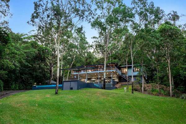 21-23 Watervale Cl, Redlynch - Thumbnail 2