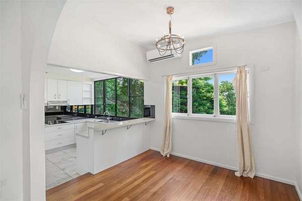 21 Bellevue Crescent, Edge Hill - Thumbnail 6