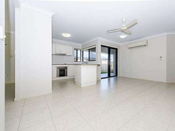 9 Colombia Street, White Rock - Thumbnail 6