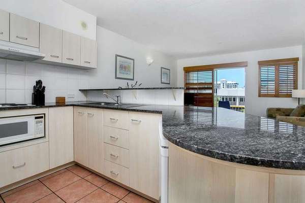 13/71-75 Lake Street, Cairns City - Thumbnail 7