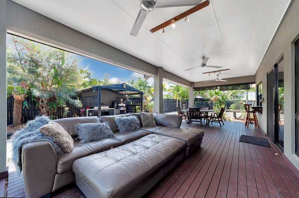 22 Pollock Close, Bentley Park - Thumbnail 4