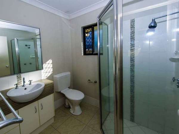9 Colombia Street, White Rock - Thumbnail 7