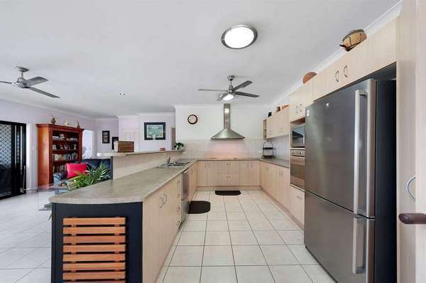 13 Levuka Street, Mount Sheridan - Thumbnail 3