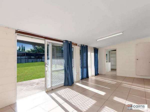 9 Kowinka Street, White Rock - Thumbnail 8