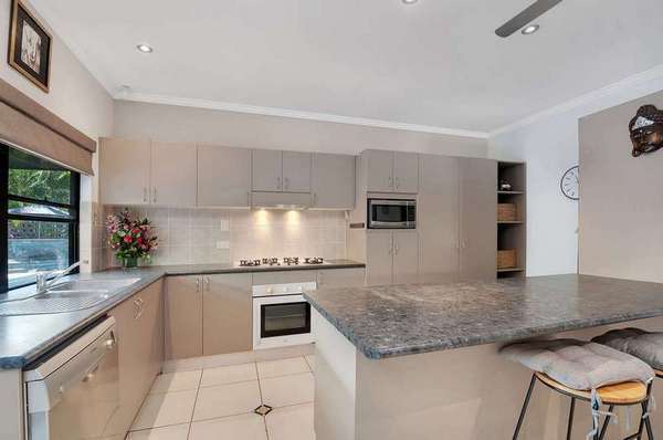 22 Pollock Close, Bentley Park - Thumbnail 3