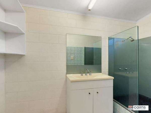 9 Kowinka Street, White Rock - Thumbnail 7