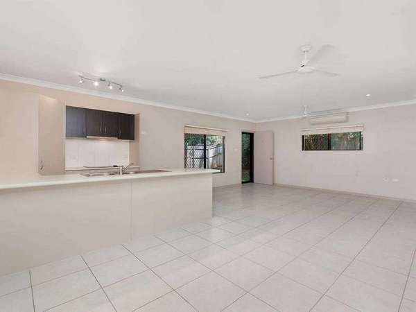 1/157 Isabella Road, Edmonton - Thumbnail 2