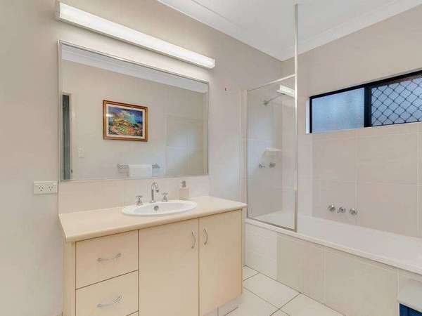 15 Roderick Street, Bentley Park - Thumbnail 7