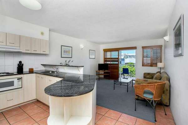 13/71-75 Lake Street, Cairns City - Thumbnail 3
