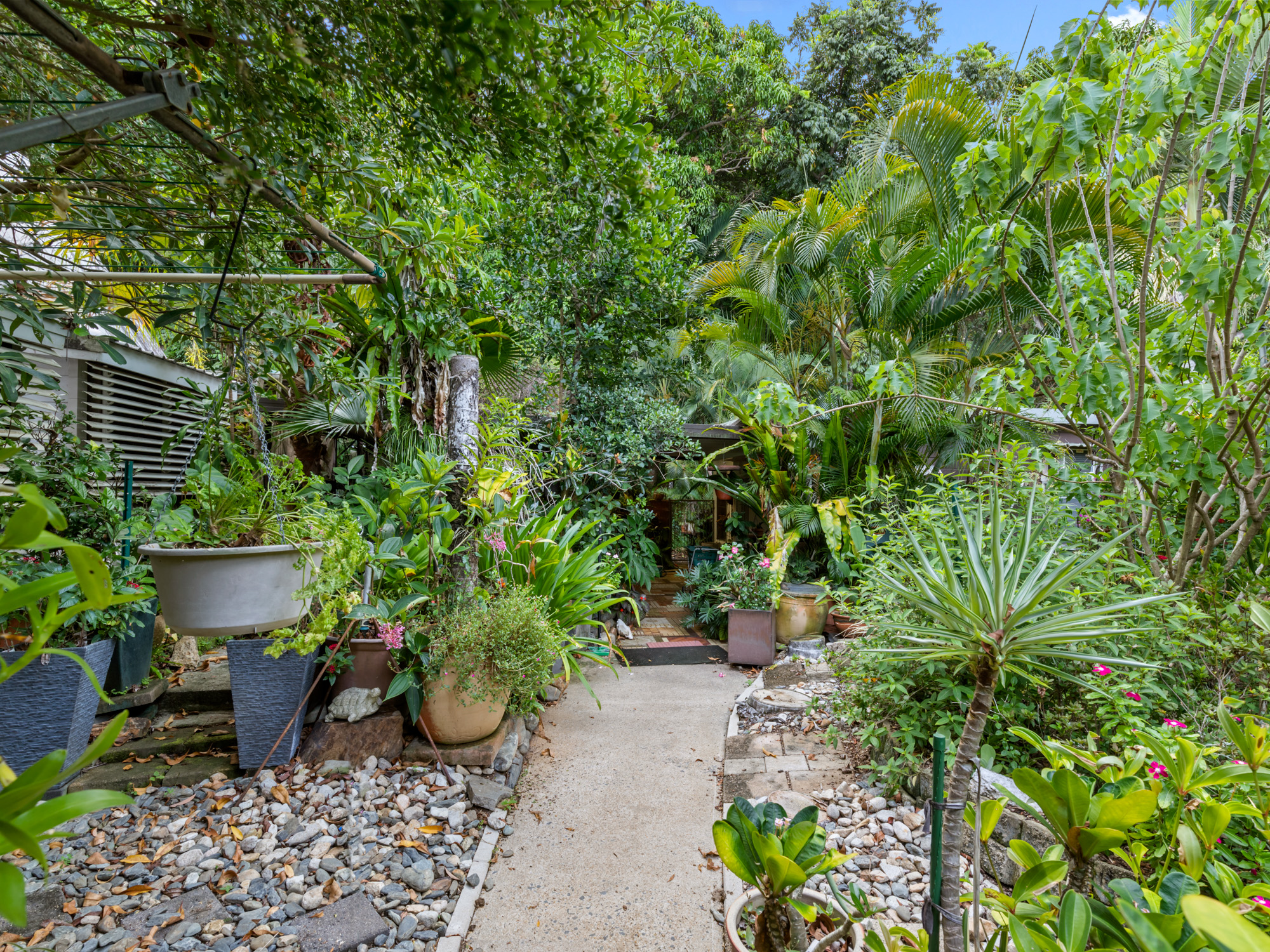 27 Batt Street, Clifton Beach - Thumbnail 4