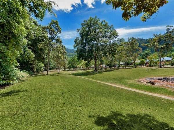 5 Bayu Close, Redlynch - Thumbnail 3