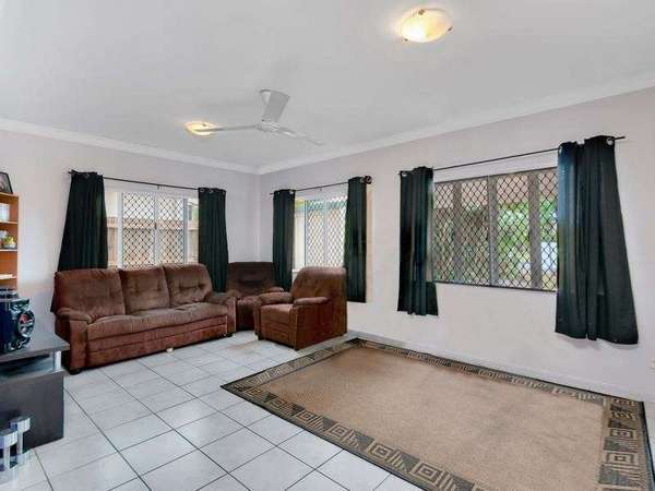 19 Myrtle Close, Mount Sheridan - Thumbnail 3
