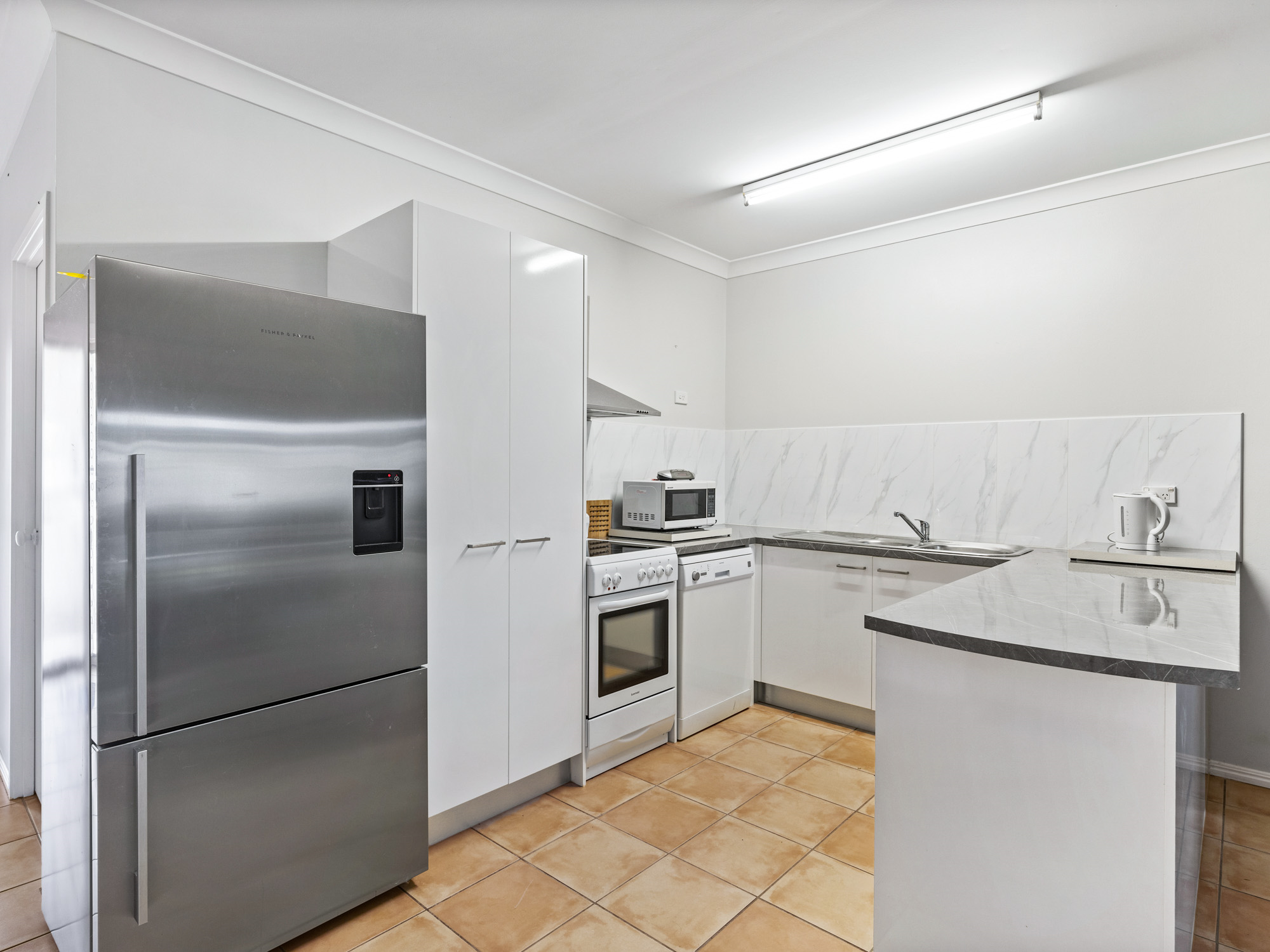 1/5 - 7 Oyster Court, Trinity Beach - Thumbnail 3