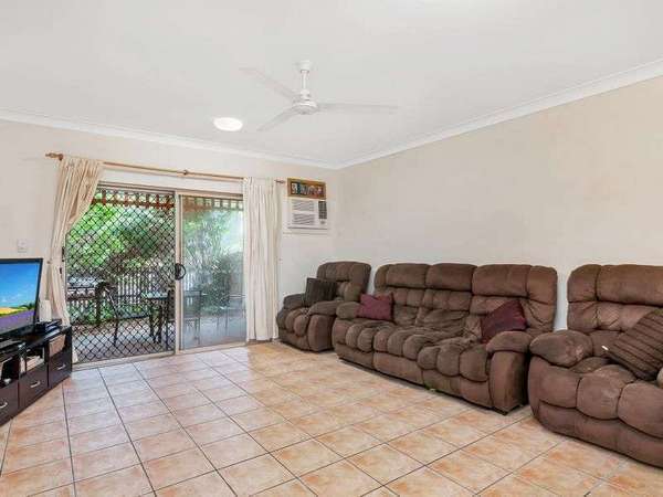 9/2-4 Oyster Court, Trinity Beach - Thumbnail 7