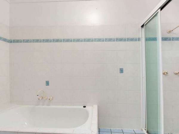 5 Bayu Close, Redlynch - Thumbnail 8