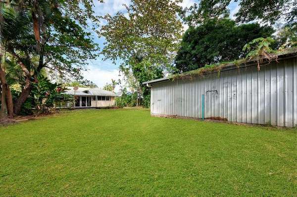 32 MacIlwraith Street, Manoora - Thumbnail 2