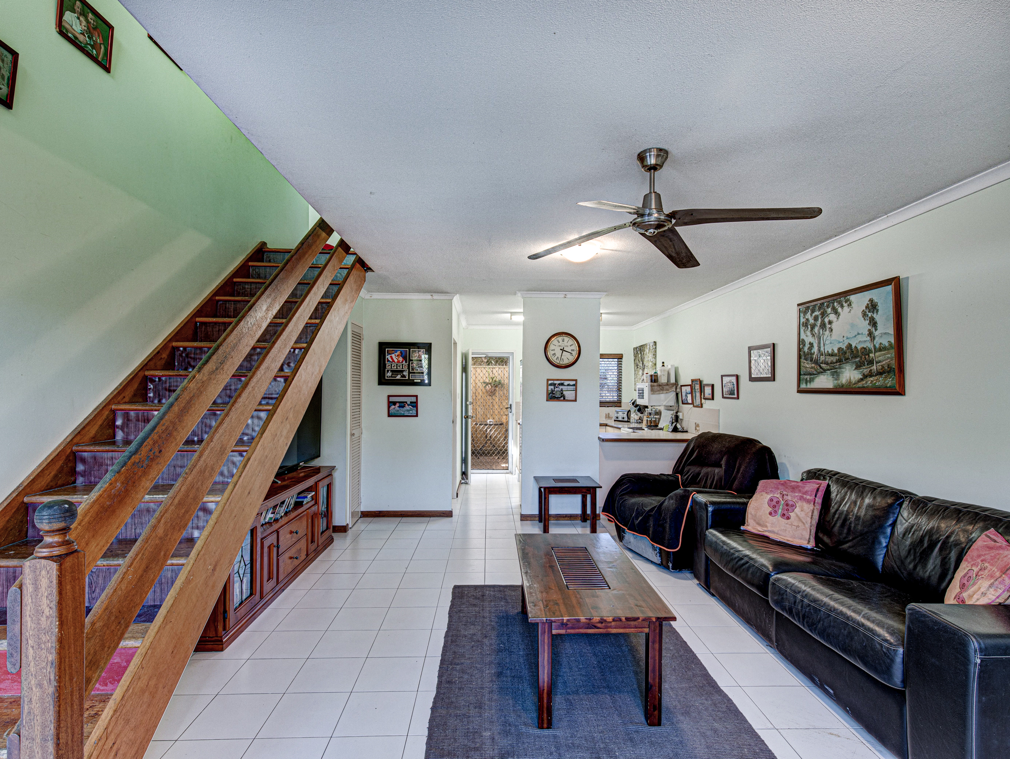 8/6-10 Palm Street, Holloways Beach - Thumbnail 2