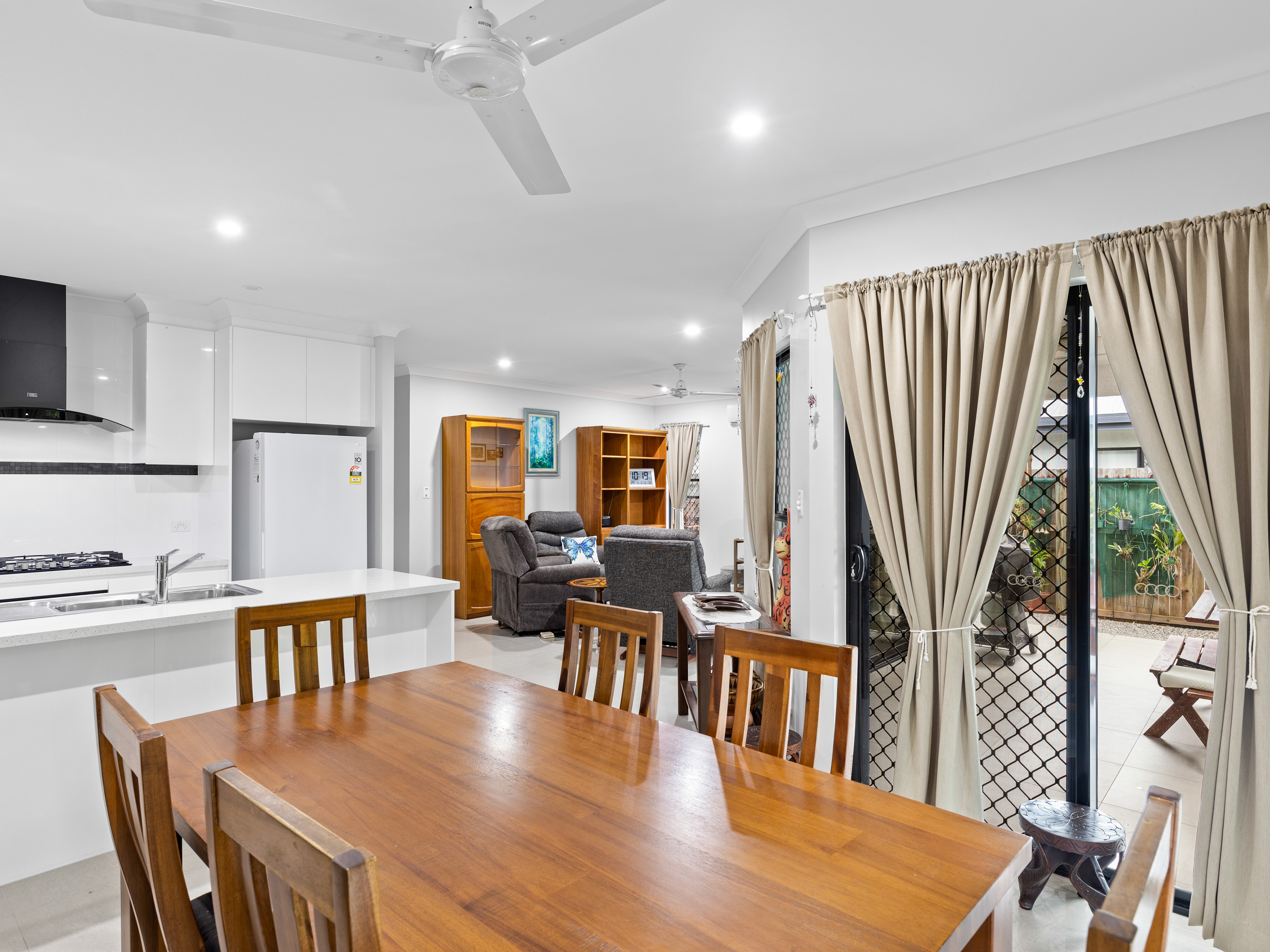 7 Singleton Close, Smithfield - Thumbnail 6