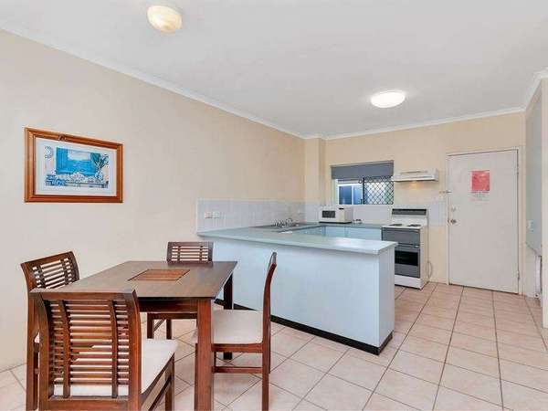 305/215 Mcleod, Cairns North - Thumbnail 4
