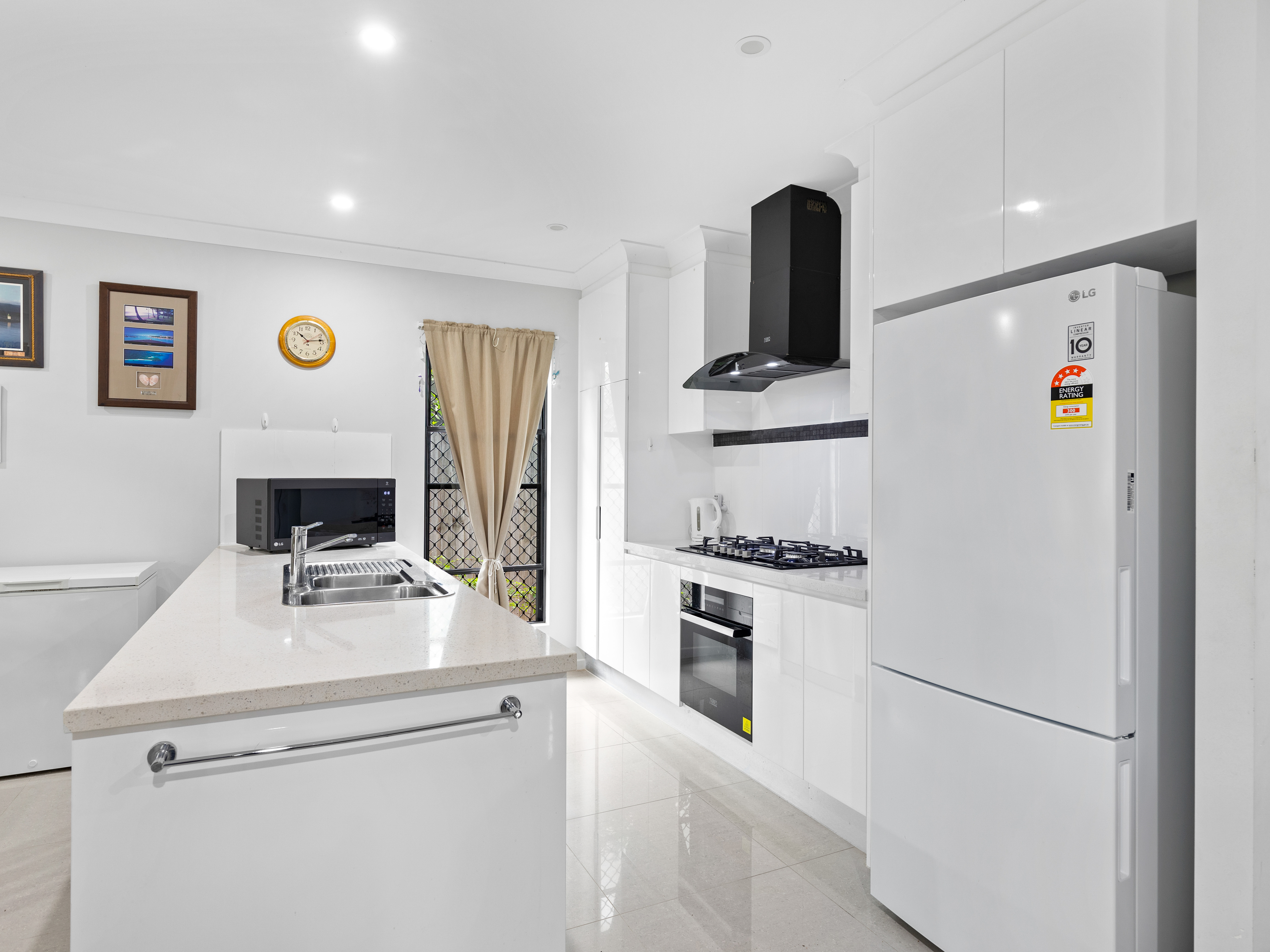 7 Singleton Close, Smithfield - Thumbnail 8