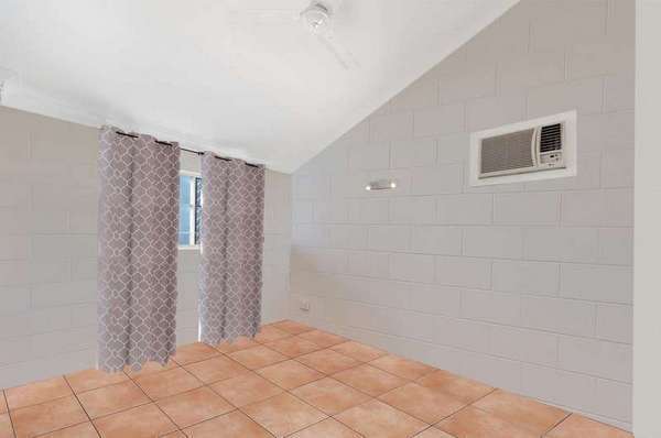 7/485 McCoombe Street, Mooroobool - Thumbnail 3