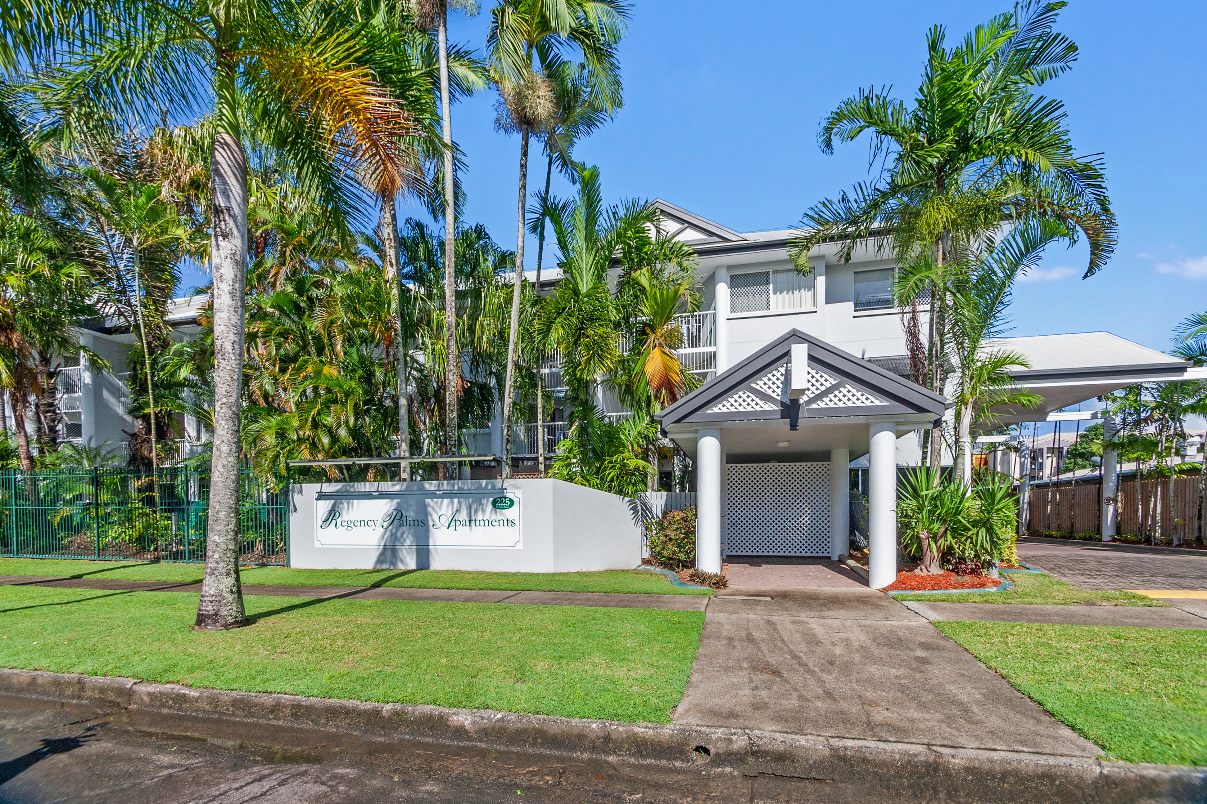 308/219-225 McLeod Street, Cairns North - Thumbnail 2