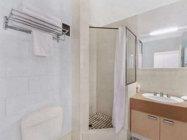 348/175 Lake Street, Cairns - Thumbnail 4