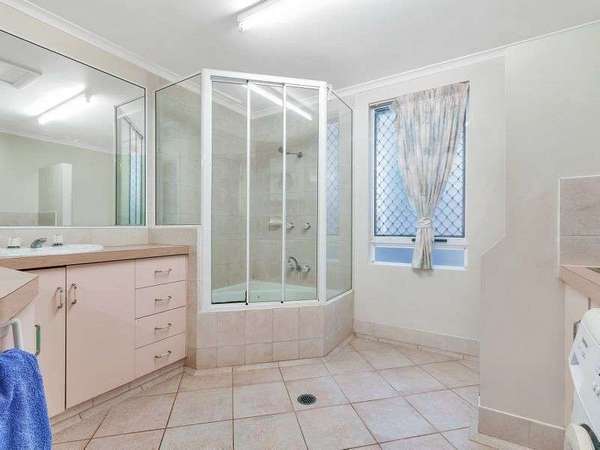 2/95 Moore Street, Trinity Beach - Thumbnail 3