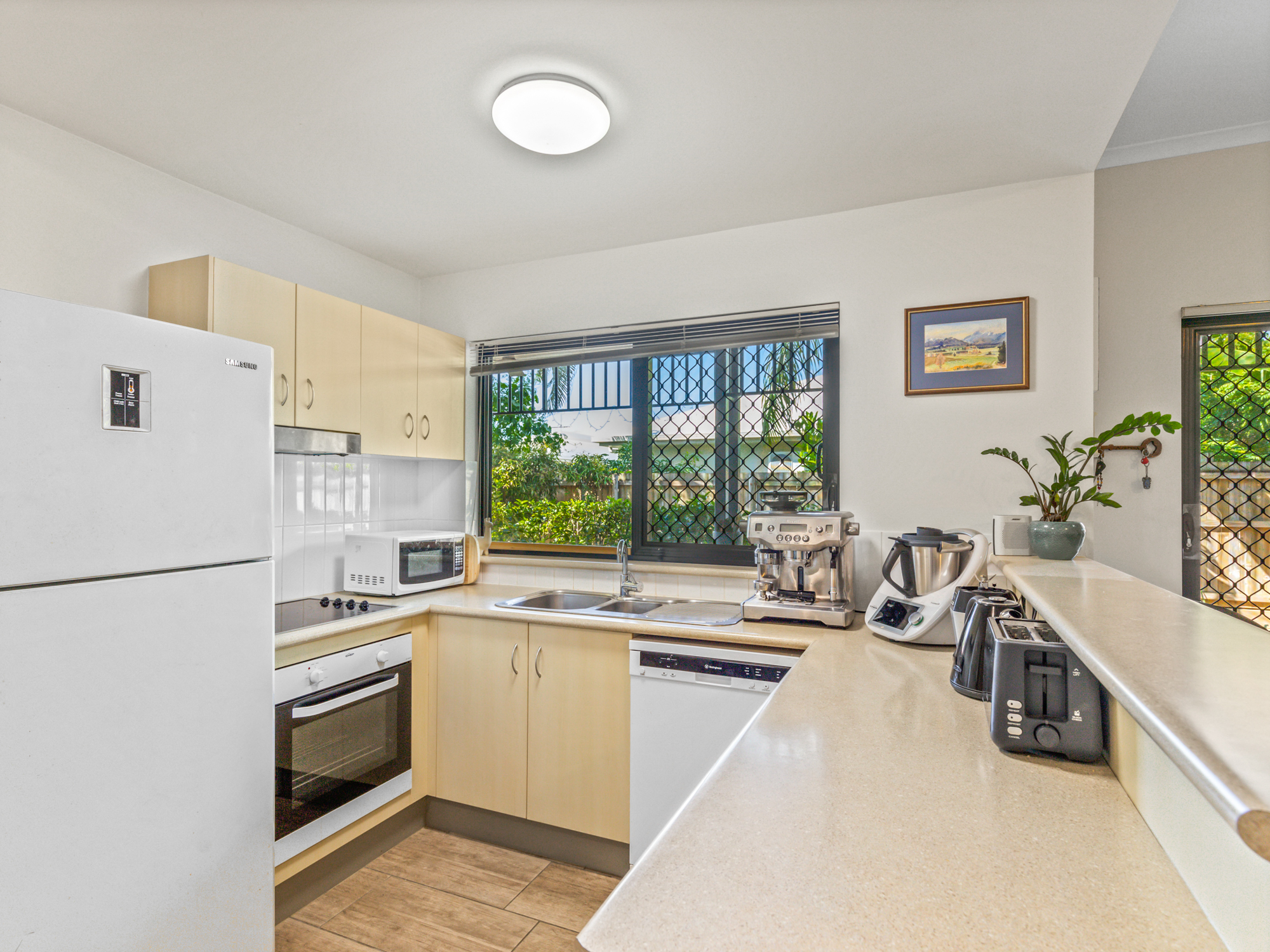 52/2-16 Fairweather Road, Redlynch - Thumbnail 2