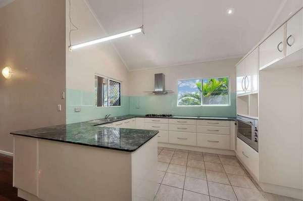 2 Tari Place, Trinity Beach - Thumbnail 4