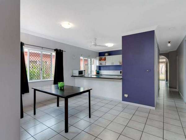 19 Myrtle Close, Mount Sheridan - Thumbnail 2