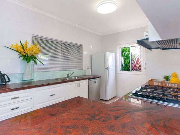 8/31 Lake Placid Road, Caravonica - Thumbnail 3