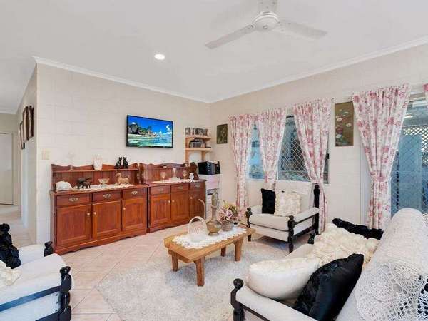 34 Mercurio Street, White Rock - Thumbnail 2