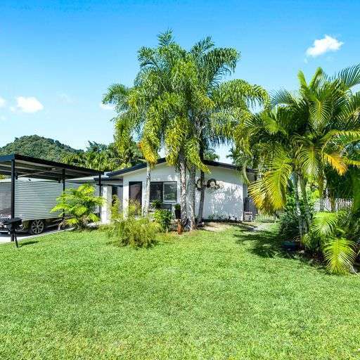 2/5 Bulolo Close, Trinity Beach - Image 1