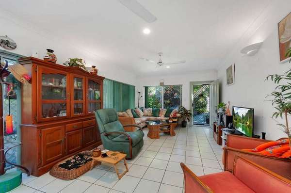6 Garnet Street, Smithfield - Thumbnail 2