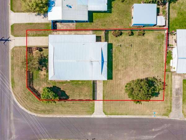 46 Kambara Street, White Rock - Thumbnail 3
