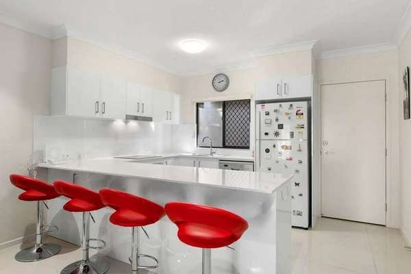 33/21-29 Giffin Rd, White Rock - Thumbnail 5