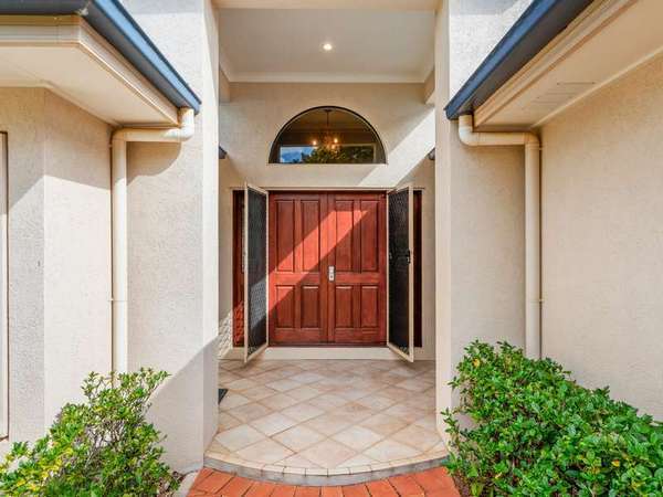 1 Hanah Close, Mount Sheridan - Thumbnail 3