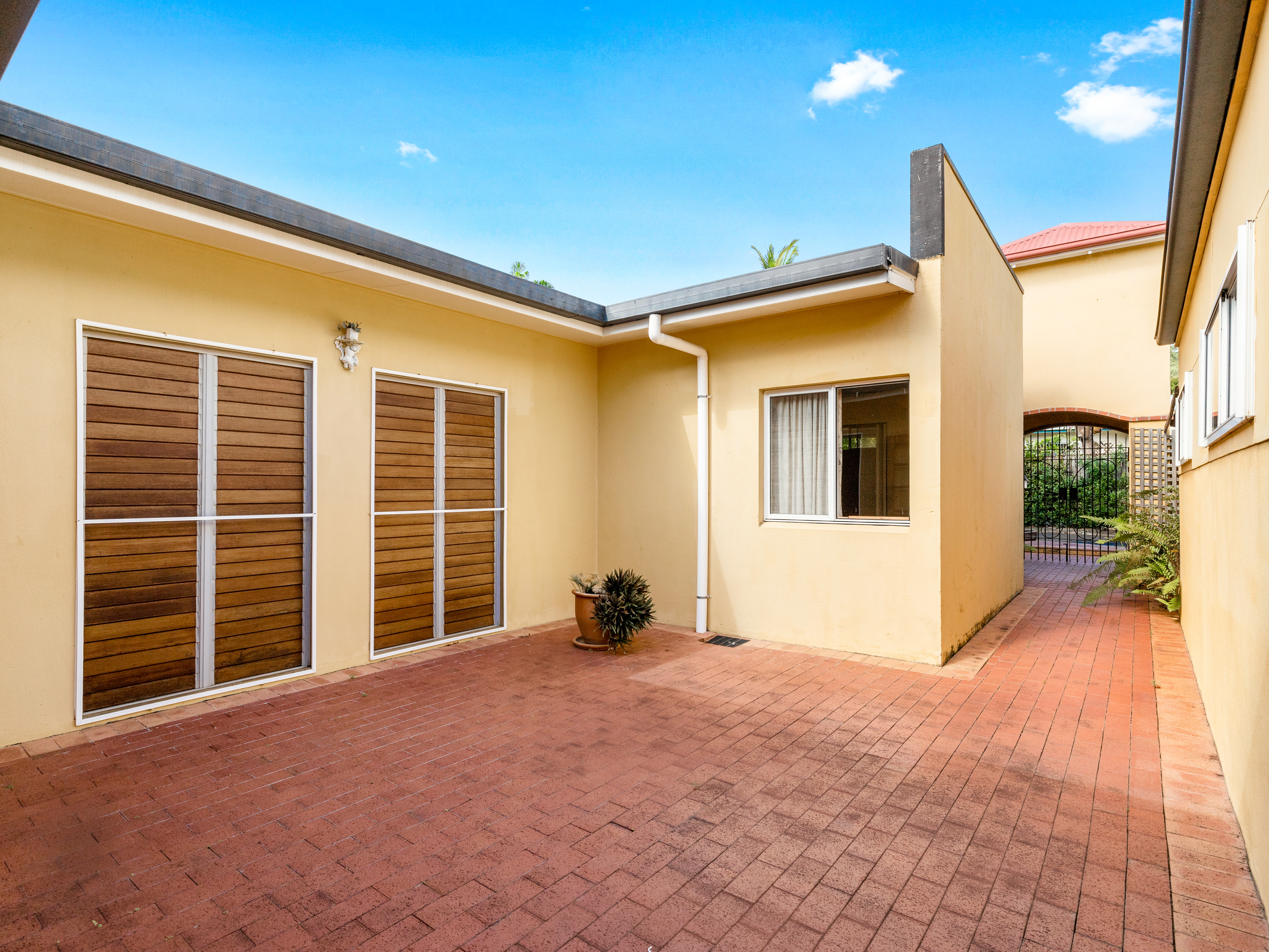 10 Opal Reef Court, Clifton Beach - Thumbnail 7
