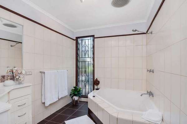 24 Thomson St, Earlville - Thumbnail 6