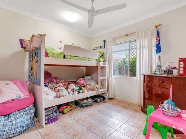 9/2-4 Oyster Court, Trinity Beach - Thumbnail 5