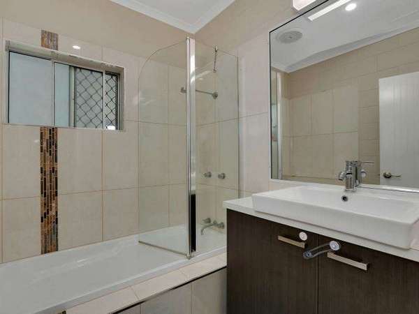 26 Bi-Centennial Rd, Bentley Park - Thumbnail 3