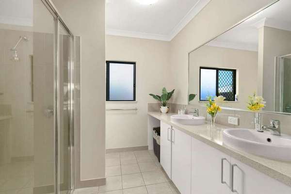 8 Frank St, Redlynch - Thumbnail 3
