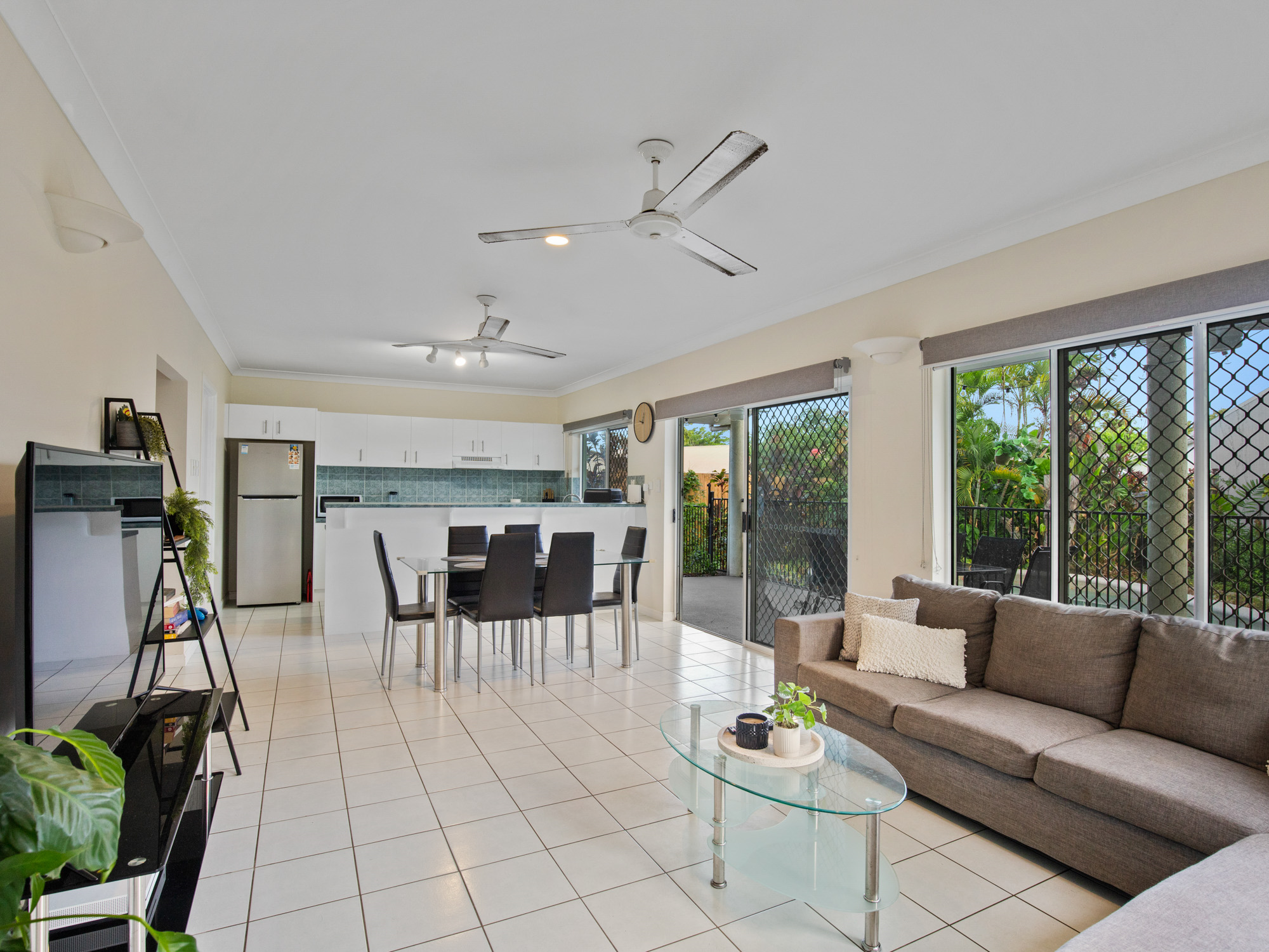 6 Garnet Street