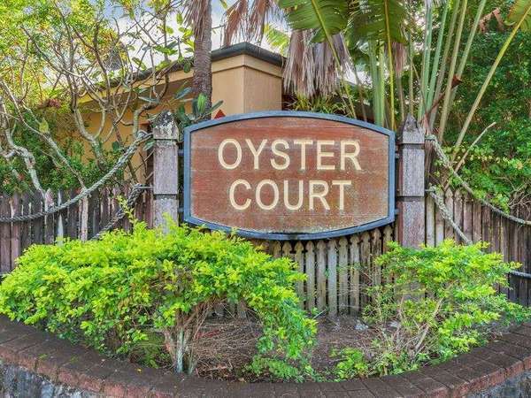9/2-4 Oyster Court, Trinity Beach - Image 1